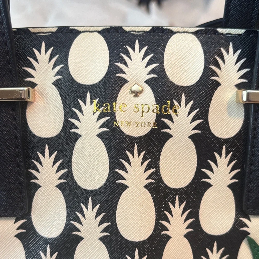 Kate Spade Black and Cream Pineapple Crossbody Bag - Picture 3 of 3